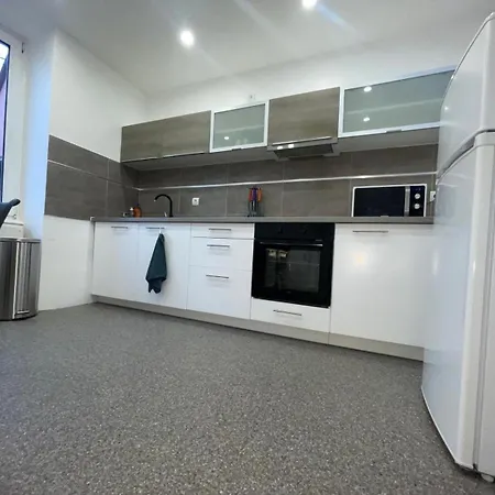 Magnifique T3 80m2 Parking Gratuit アパート *